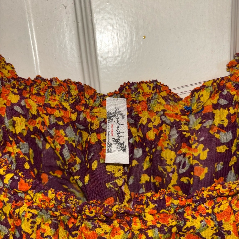 Cute small free people too